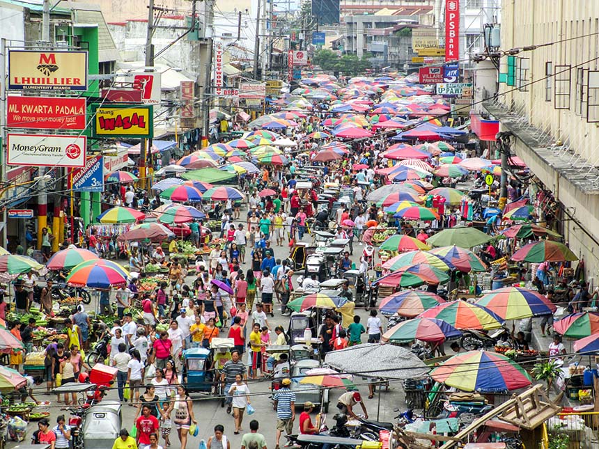 crowded street in Manila, where human trafficking in the Philippines is prevalent