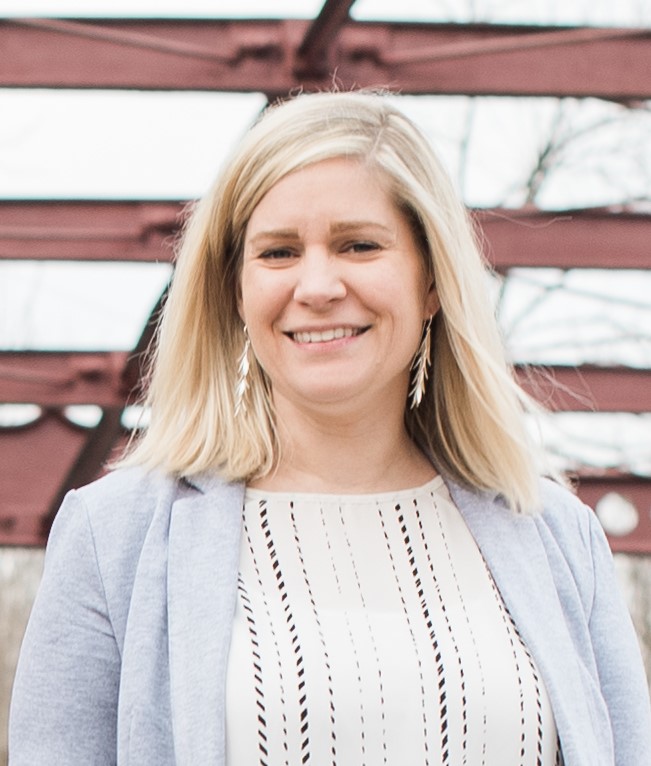 Headshot of Lauren Coffren